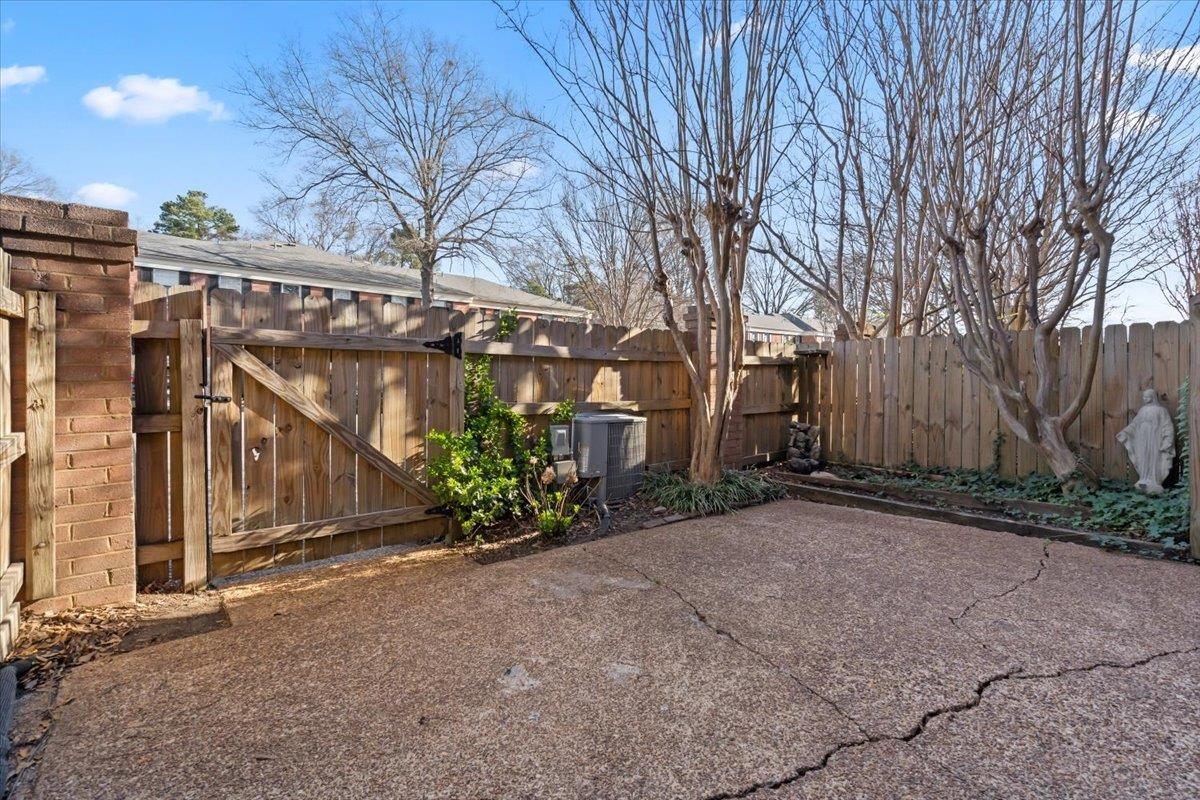 5696 Quince Road, Unit 10 Memphis, TN 38119 - Photo 22 of 26