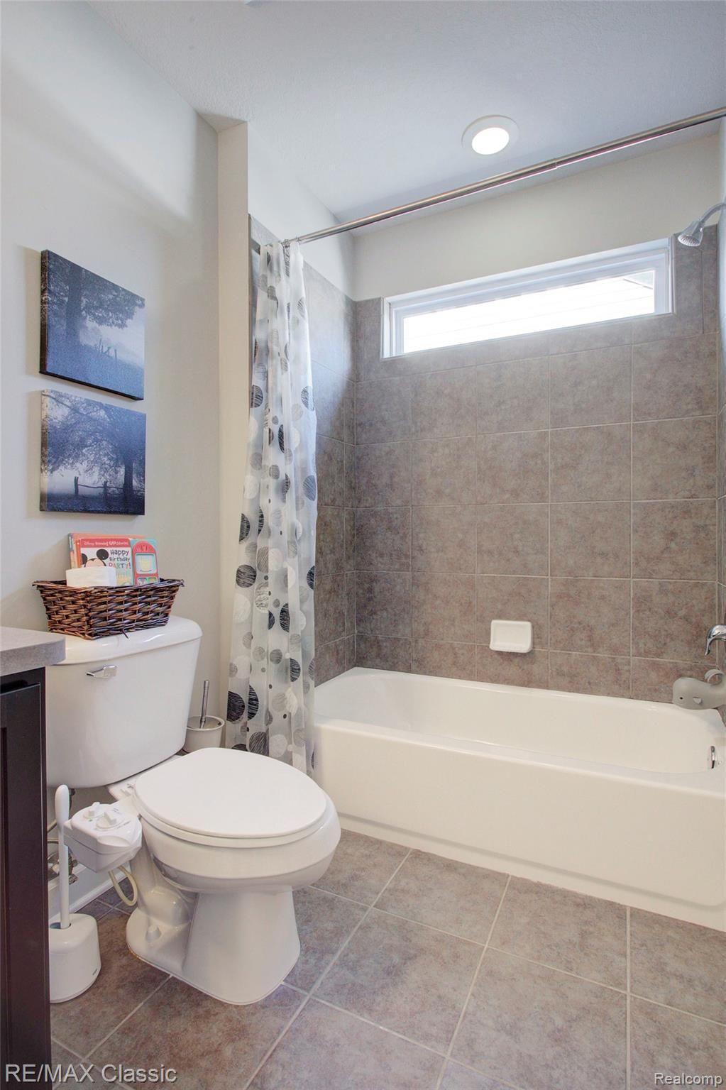27123 Victoria Road Novi, MI 48374 - Photo 59 of 80 4H8A3083_4_5.jpg