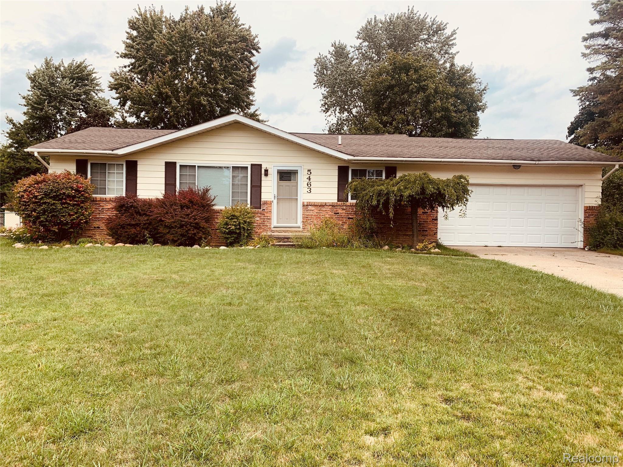 5463 Independence Colony Road Grand Blanc, MI 48439 - Photo 1 of 24 IMG_E1936.JPG