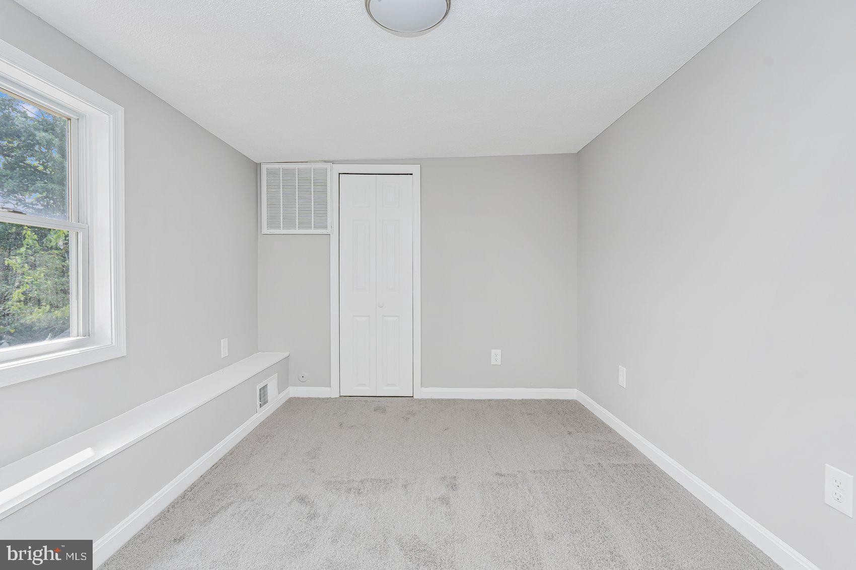 3309 Sollers Point Road Dundalk, MD 21222 - Photo 20 of 37