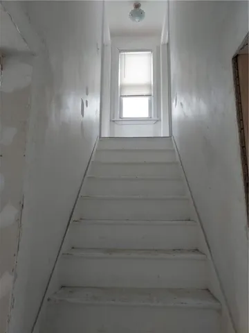 $26,000 | 932 Vankirk Street, Clairton, PA 15025