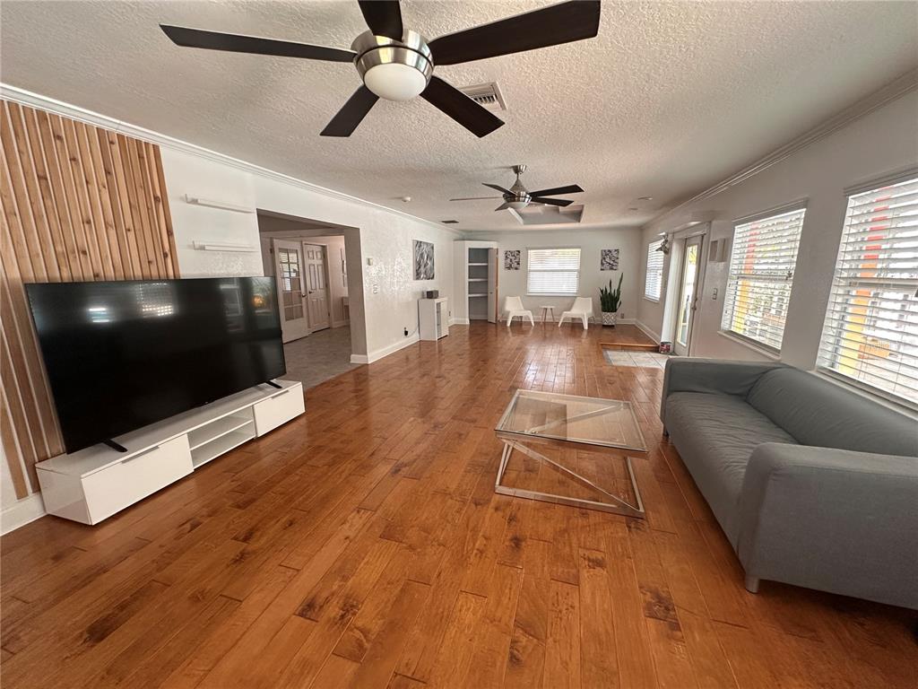 5657 Oceanic Road Holiday, FL 34690 - Photo 19 of 32