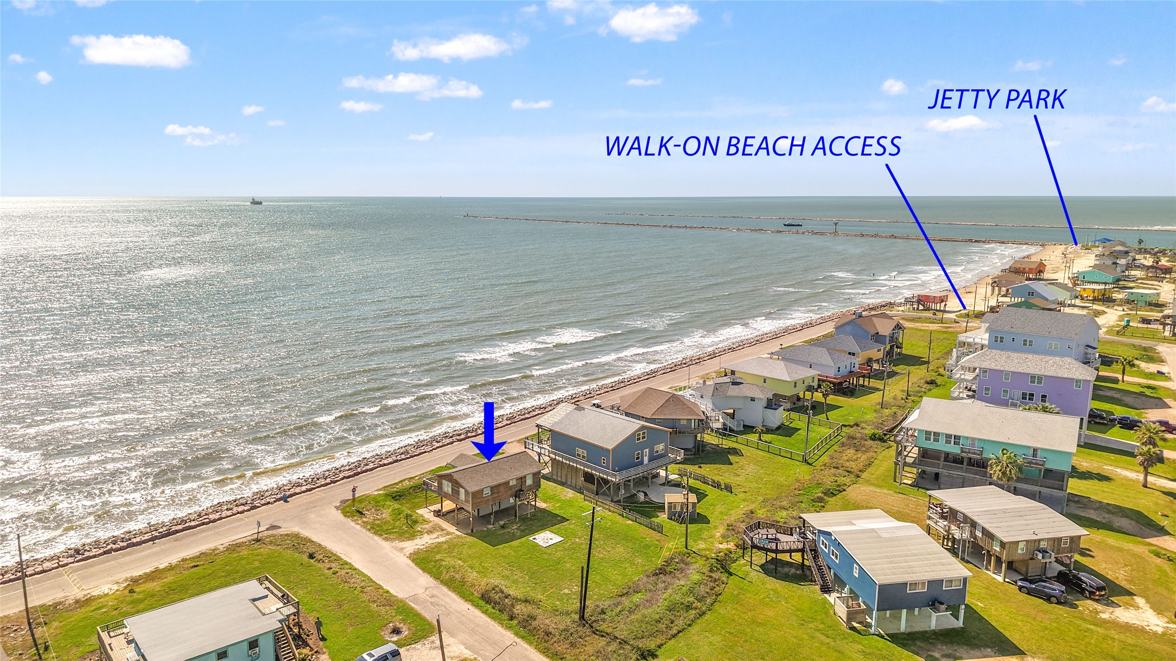 902 Beach Drive Surfside Beach, TX 77541 - Photo 2 of 22 a view of an ocean