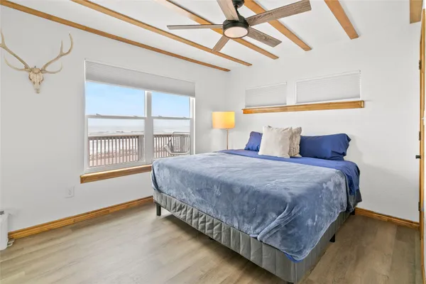 $499,999 | 902 Beach Drive, Surfside Beach, TX 77541