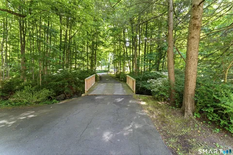 $495,000 | 14 Saw Mill Road, Newtown, CT 06470