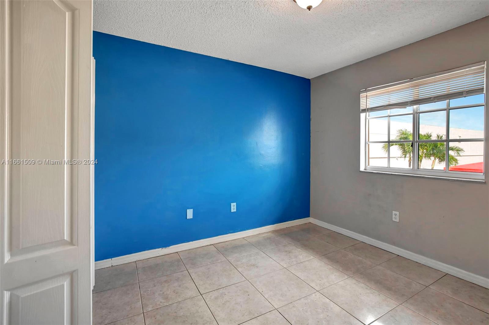 2527 West 76th Street, Unit 208 Hialeah, FL 33016 - Photo 29 of 37