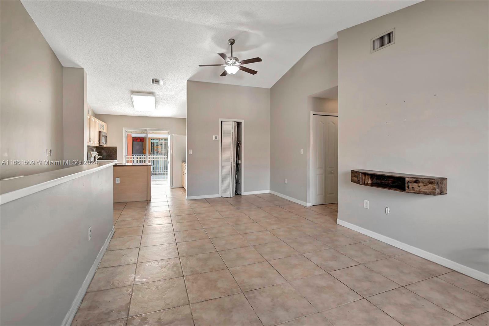 2527 West 76th Street, Unit 208 Hialeah, FL 33016 - Photo 9 of 37