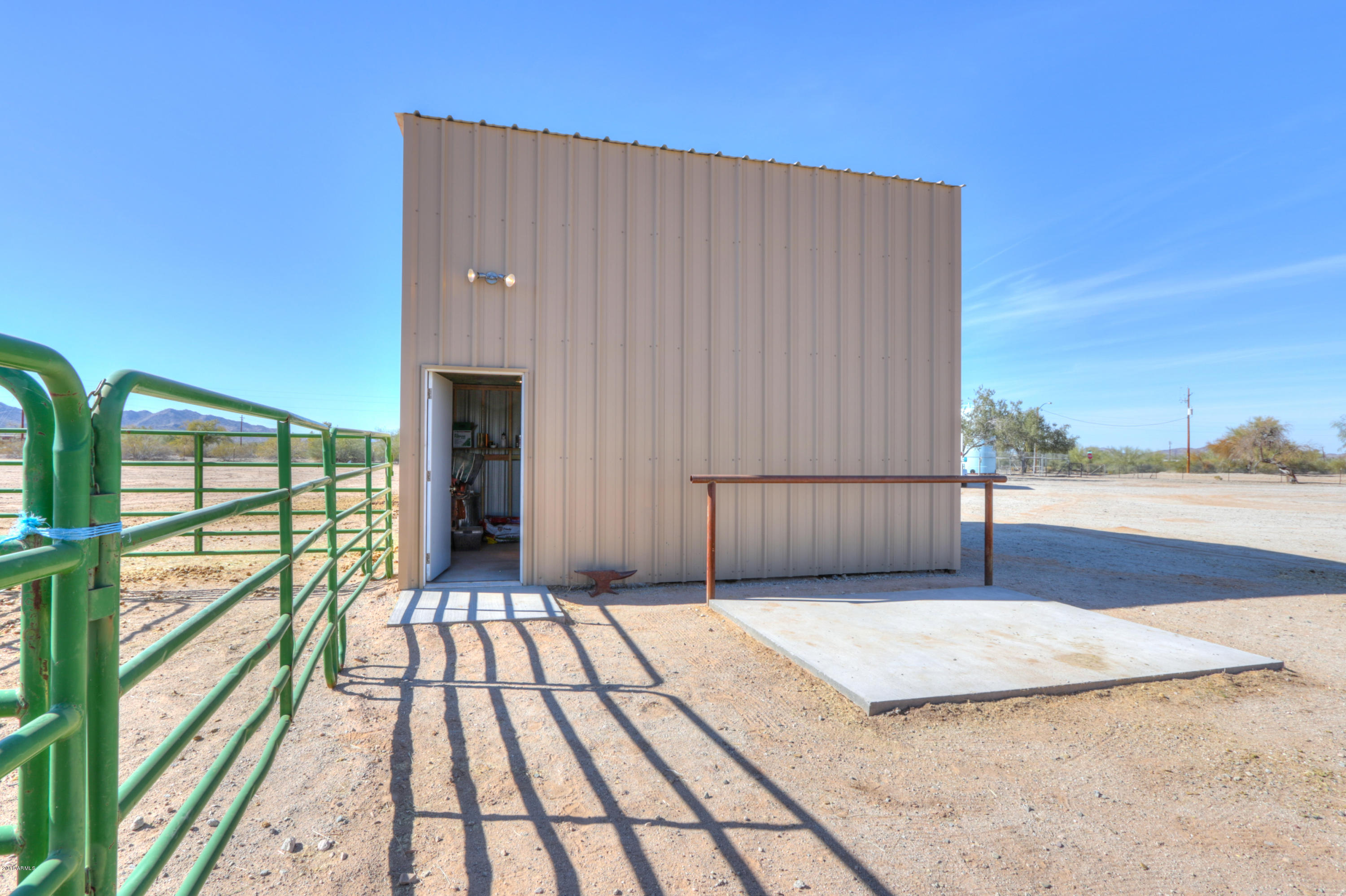 53535 West Barrel Road Maricopa, AZ 85139 - Photo 11 of 43 31