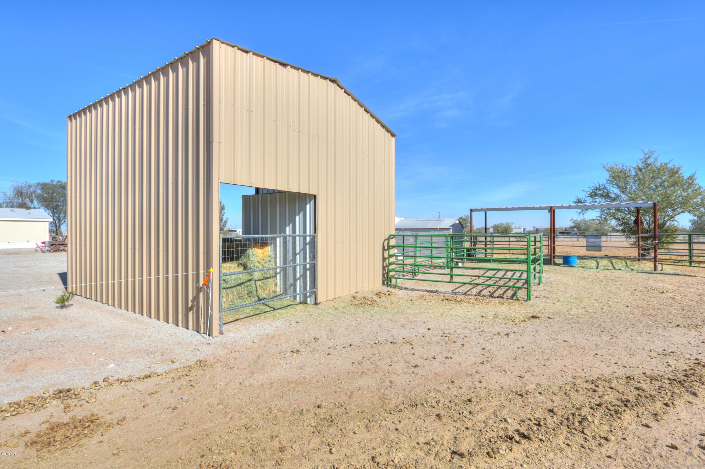 53535 West Barrel Road Maricopa, AZ 85139 - Photo 10 of 43 39