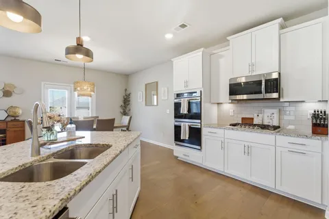 $575,000 | 1110 Locus Lane, Murfreesboro, TN 37128