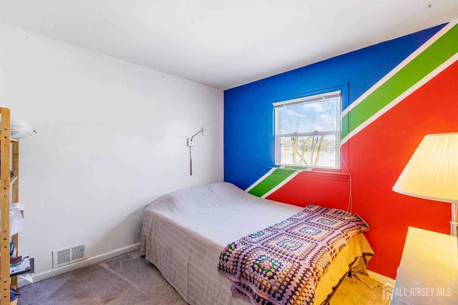 241 Cook Avenue Middlesex, NJ 08846 - Photo 20 of 33 a bedroom with a bed and a window