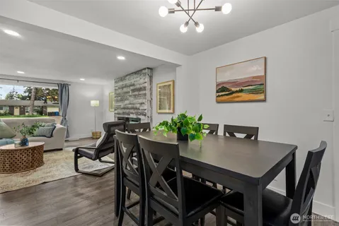 $637,000 | 14912 Southeast 270th Place, Kent, WA 98042