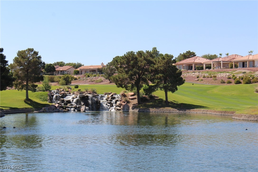 2013 Capestone Street Las Vegas, NV 89134 - Photo 31 of 40 View of water feature
