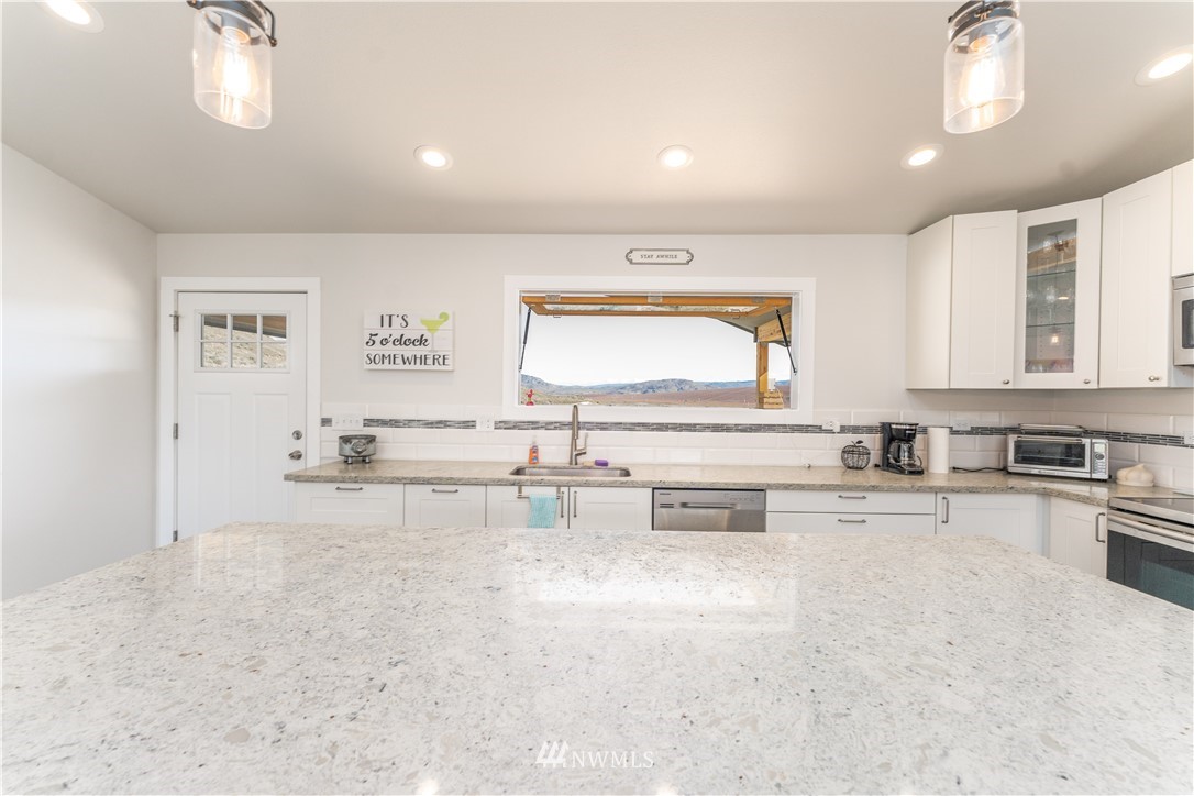94 Plata Road Brewster, WA 98812 - Photo 6 of 37 Gallery Image 6