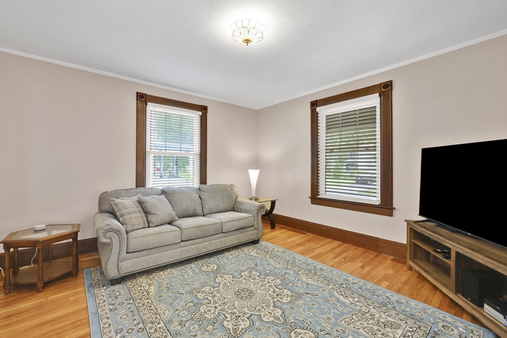 36 Spruceland Avenue Springfield, MA 01108 - Photo 14 of 42