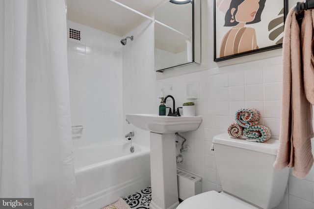 $310,000 | 2401 H Street Northwest, Unit 606, Washington, DC 20037