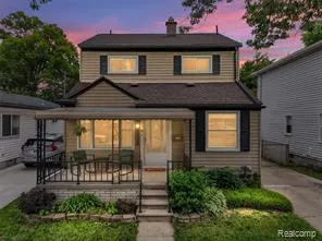 $260,000 | 27120 Lenox Avenue, Madison Heights, MI 48071