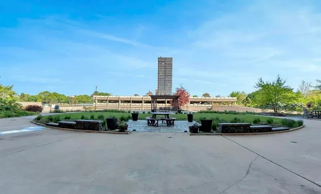 $67,000 | 8900 East Jefferson Avenue, Unit 1109, Detroit, MI 48214