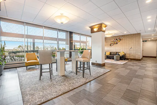 $67,000 | 8900 East Jefferson Avenue, Unit 1109, Detroit, MI 48214