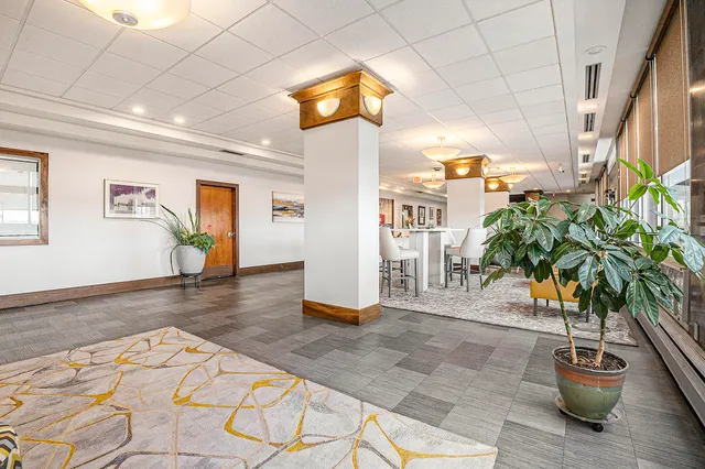 $67,000 | 8900 East Jefferson Avenue, Unit 1109, Detroit, MI 48214