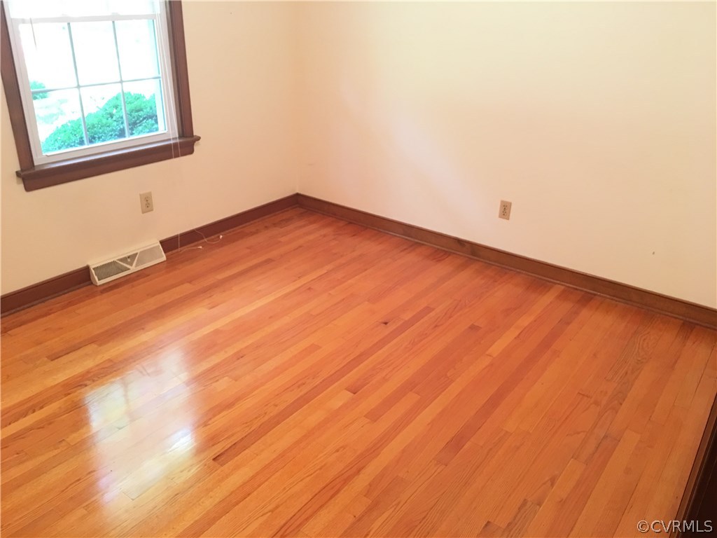 12918 South Chester Road Chester, VA 23831 - Photo 17 of 39 Gallery Image 17