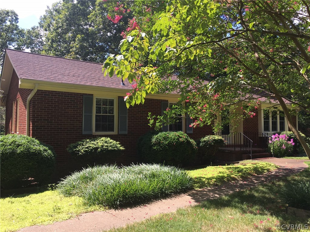 12918 South Chester Road Chester, VA 23831 - Photo 2 of 39 Gallery Image 2