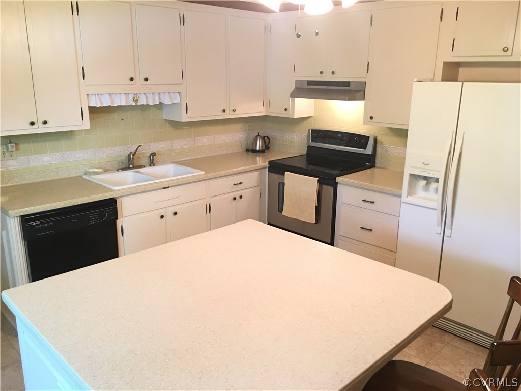 12918 South Chester Road Chester, VA 23831 - Photo 10 of 39 Gallery Image 10