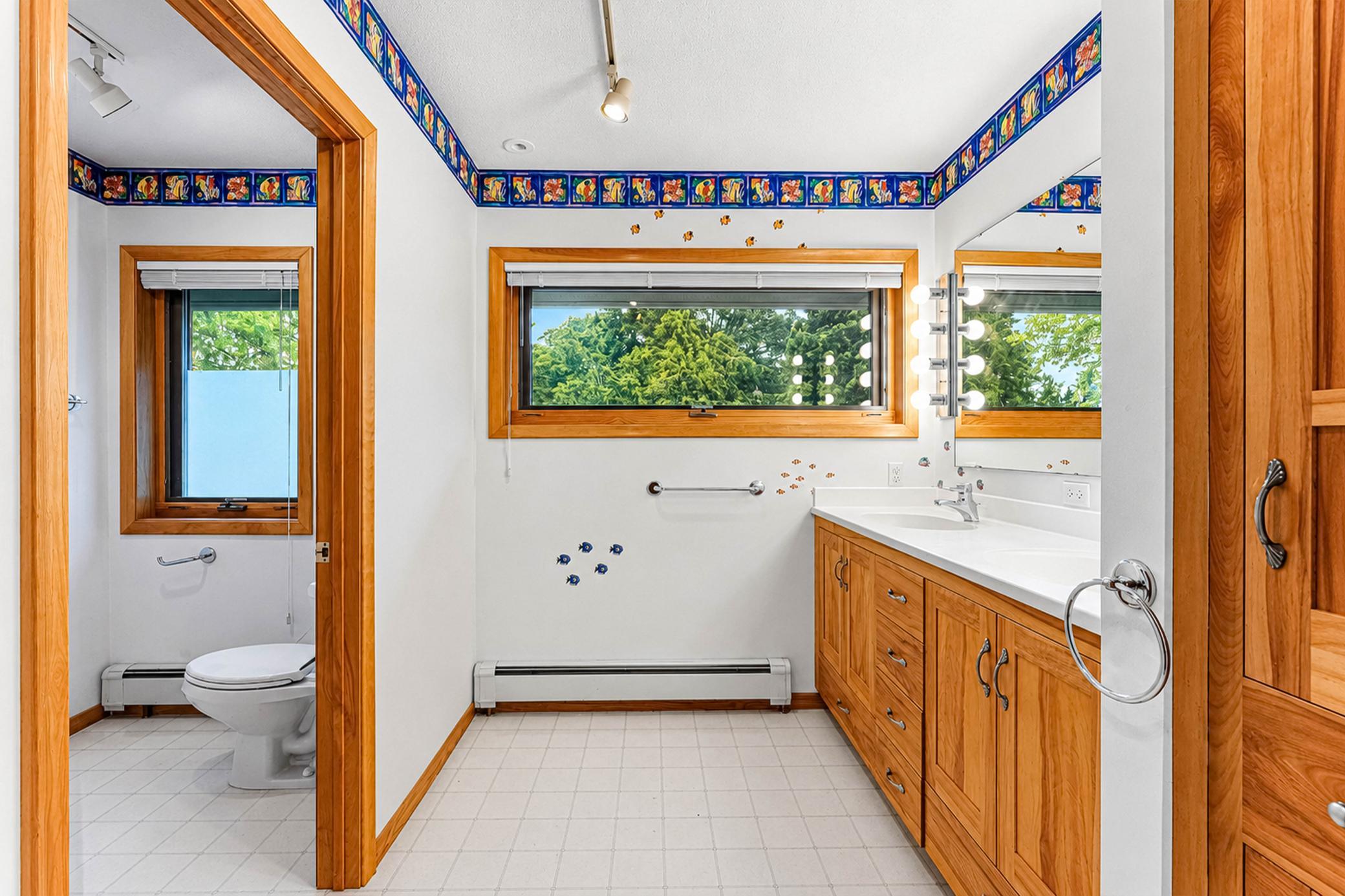 14 Mid Oaks Road Roseville, MN 55113 - Photo 23 of 48 Gallery Image 23