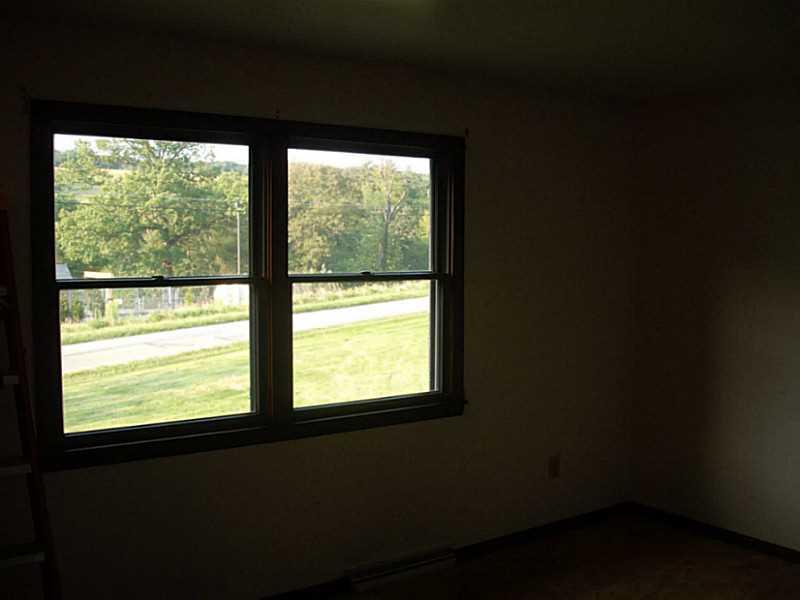 158 McFann Road Valencia, PA 16059 - Photo 8 of 21 Living Room.