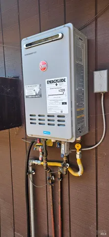 $995,000 | 523 Center Street, Healdsburg, CA 95448