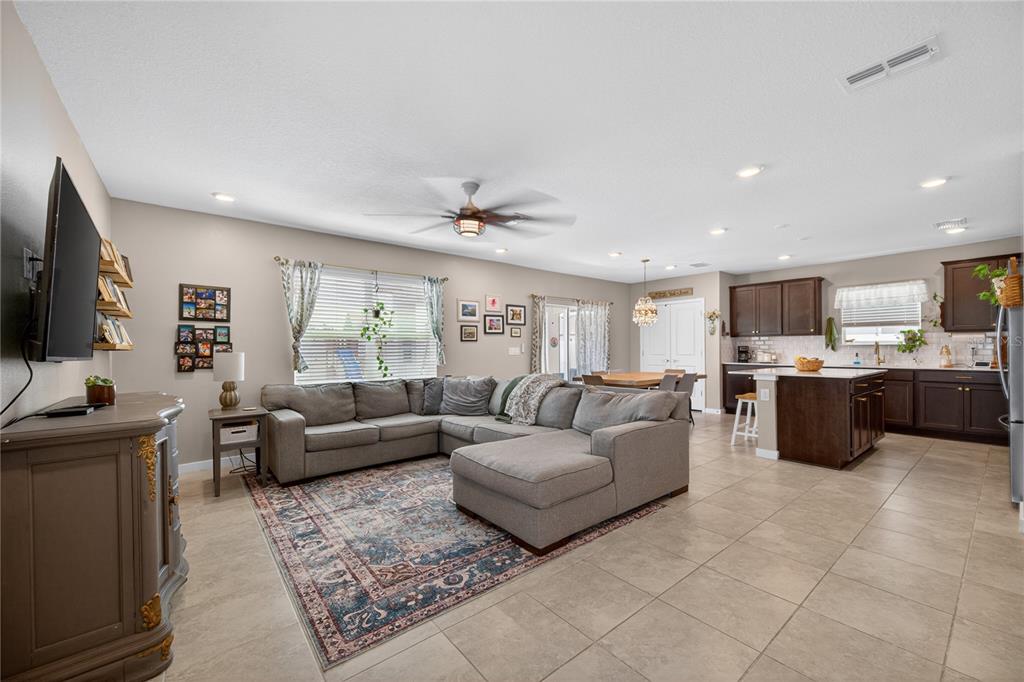 4242 Goldfoil Road Spring Hill, FL 34609 - Photo 11 of 79