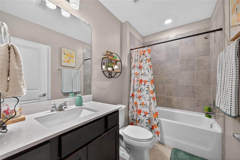 4242 Goldfoil Road Spring Hill, FL 34609 - Photo 9 of 79