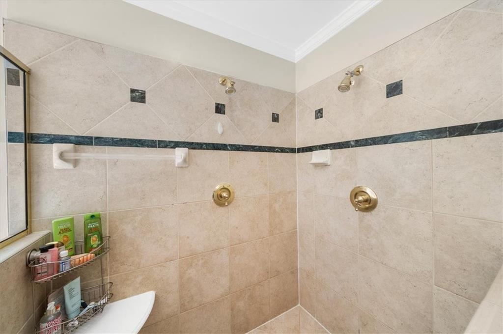 7630 Stratton Point Suwanee, GA 30024 - Photo 41 of 97