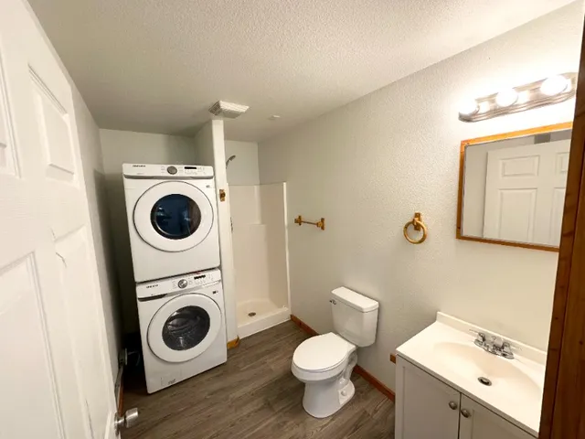 $1,300 | 403 Free Timber Lane, Stockdale, TX 78160