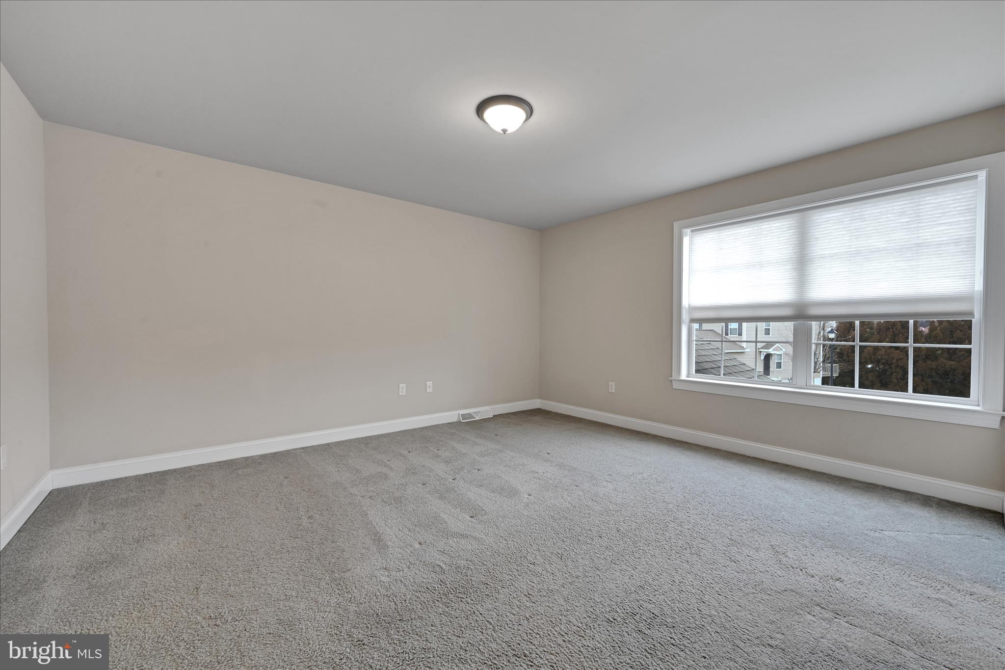 362 Cedar Hollow Manheim, PA 17545 - Photo 17 of 34 an empty room with a window