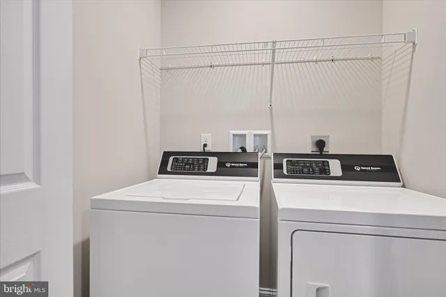 $349,900 | 362 Cedar Hollow, Manheim, PA 17545