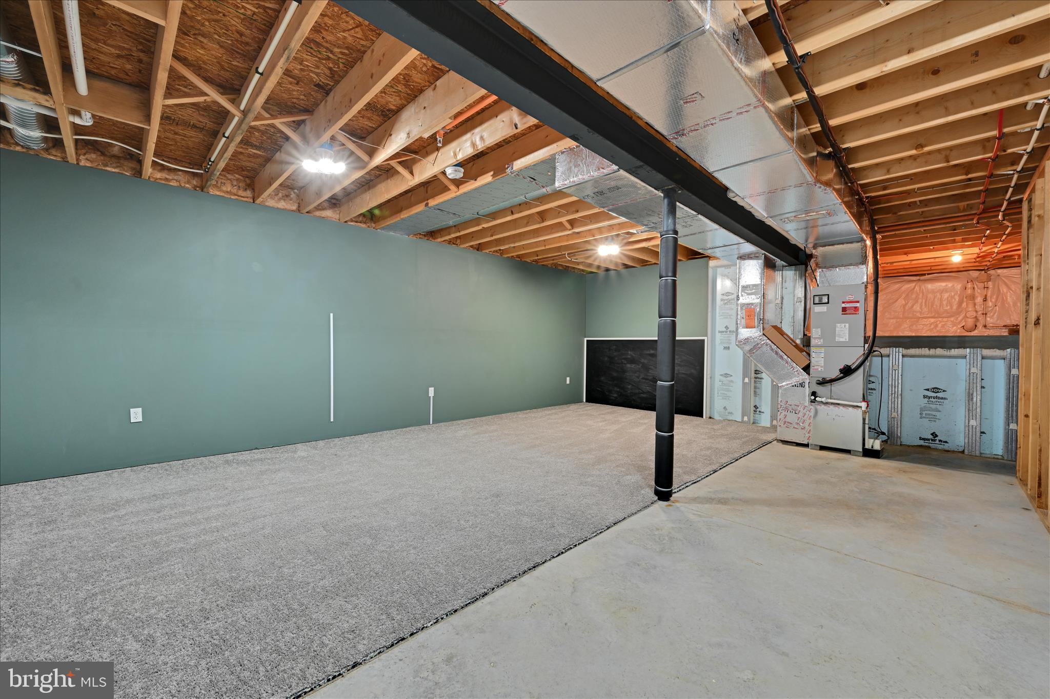 362 Cedar Hollow Manheim, PA 17545 - Photo 28 of 34 a view of an empty room