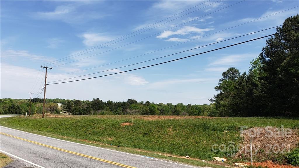 0 Windslow Avenue Gaffney, SC 29341 - Photo 10 of 35 a view of a lake from a yard