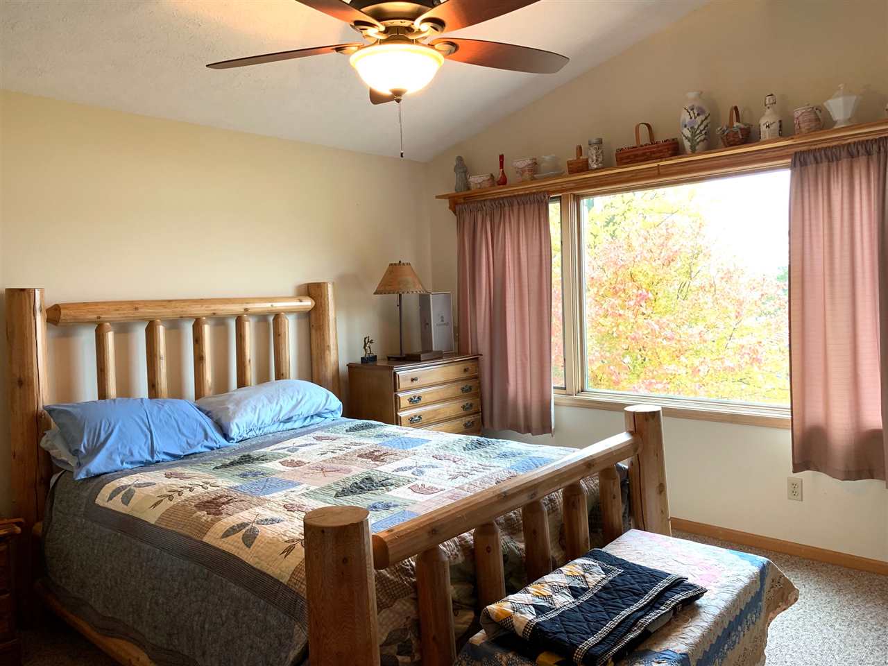 8558 South Lakeview Road Traverse City, MI 49684 - Photo 15 of 27 1881406-14.JPG
