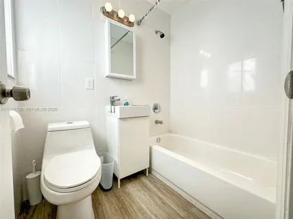 $2,250 | 350 Minorca Avenue, Unit 1, Coral Gables, FL 33134