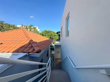 $2,250 | 350 Minorca Avenue, Unit 1, Coral Gables, FL 33134