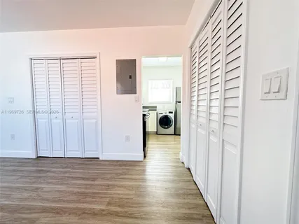 $2,250 | 350 Minorca Avenue, Unit 1, Coral Gables, FL 33134