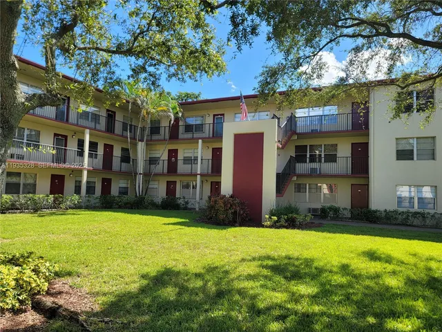 $1,550 | 151 Southwest 134th Way, Unit 312N, Pembroke Pines, FL 33027