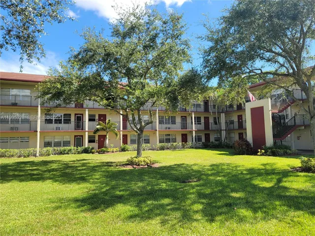 $1,550 | 151 Southwest 134th Way, Unit 312N, Pembroke Pines, FL 33027