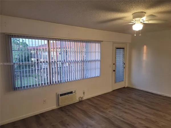 $1,449 | 151 Southwest 134th Way, Unit 312N, Pembroke Pines, FL 33027