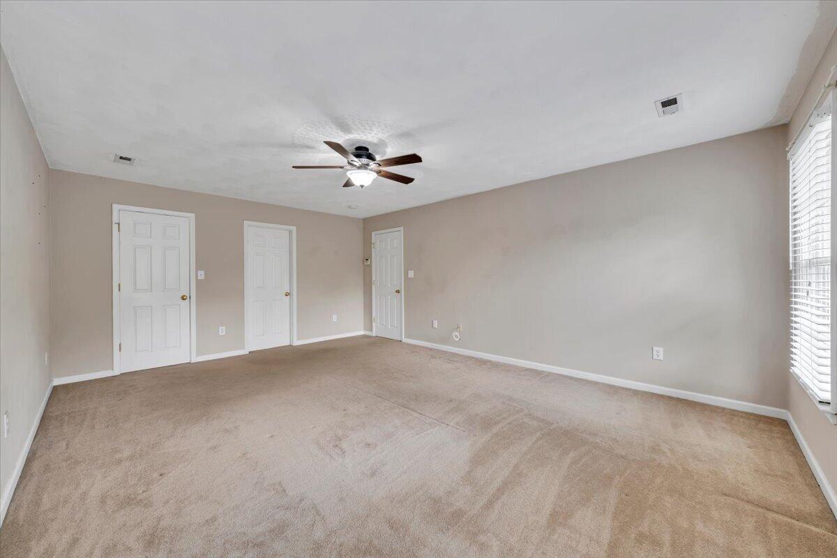 239 Pin Oak Drive Blue Ridge, VA 24064 - Photo 23 of 47 23-MIB02165
