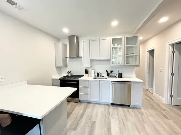 $4,750 | 23 Newport Street, Unit 2, Boston, MA 02125
