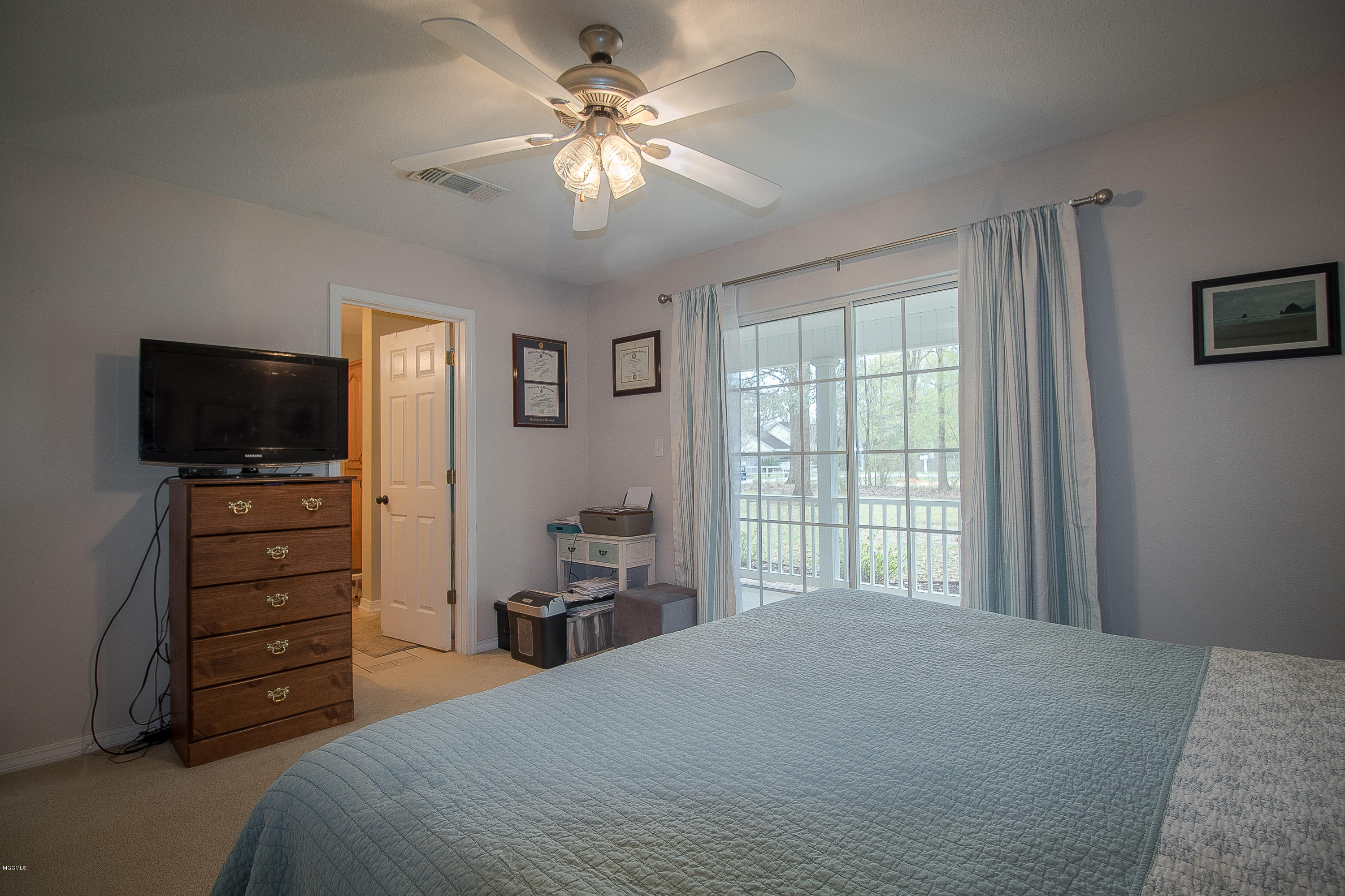 16116 Orange Grove Road Gulfport, MS 39503 - Photo 11 of 27 16116 Orange Grove Road-109