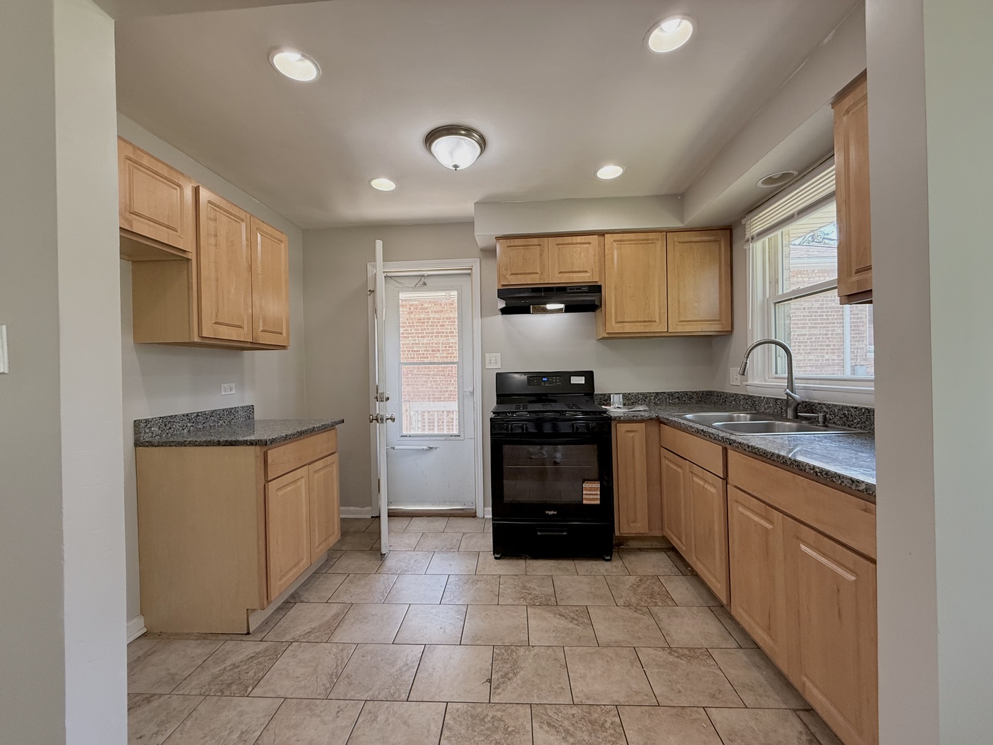 18062 Exchange Avenue Lansing, IL 60438 - Photo 6 of 18