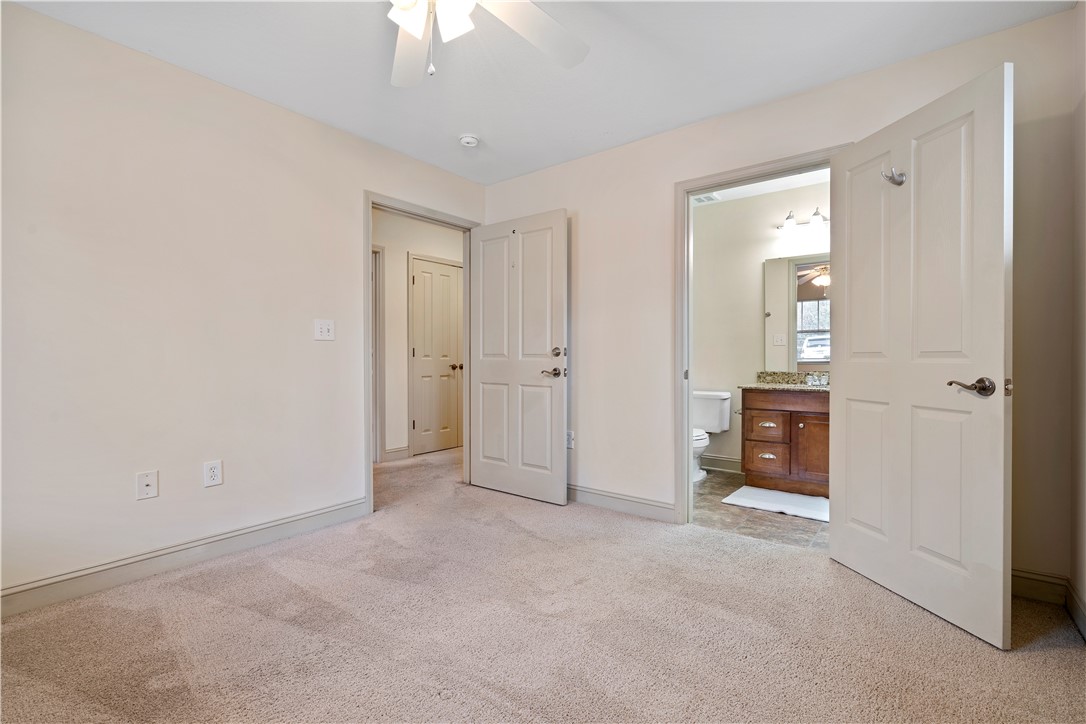 203 Kelly Road, Unit 302 Clemson, SC 29631 - Photo 18 of 33